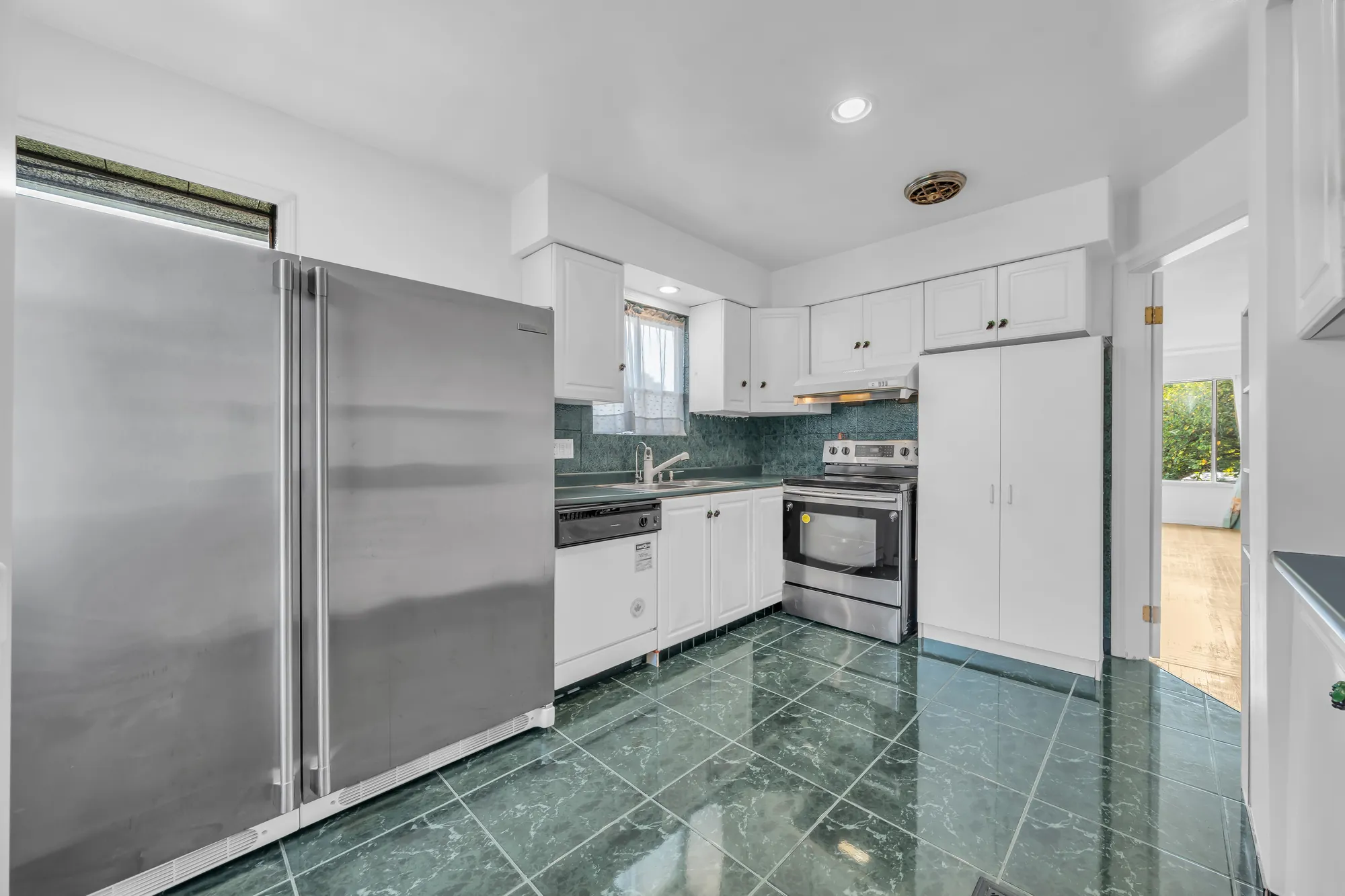 The kitchen, the poster for the 3D tour